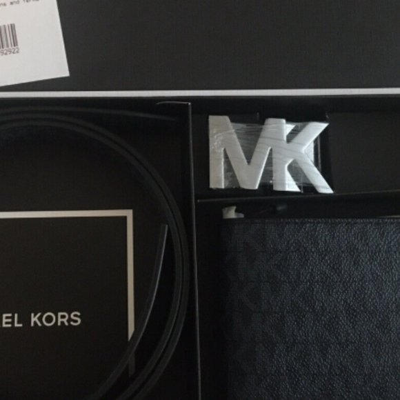 NWT MK Michael Michael Kors 2 Peice For Him Set Signature Men's MK Belt Wallet - Picture 4 of 13